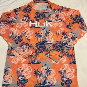 Men’s Huk Shirt Small
